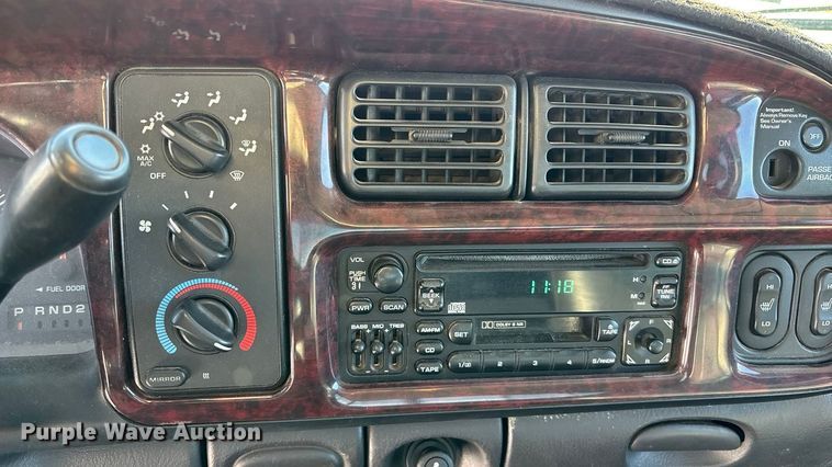 image for item DU6976 2001 Dodge Ram 2500 Ext. Cab pickup truck