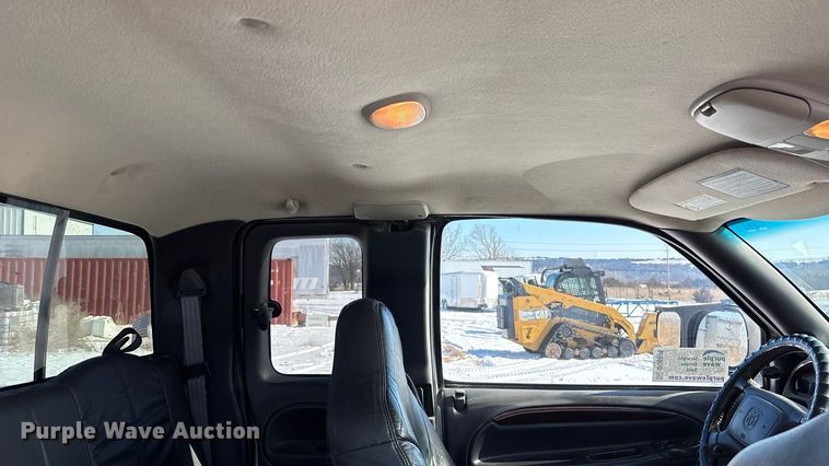 image for item DU6976 2001 Dodge Ram 2500 Ext. Cab pickup truck