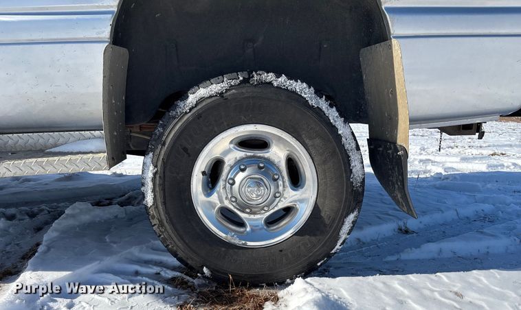 image for item DU6976 2001 Dodge Ram 2500 Ext. Cab pickup truck