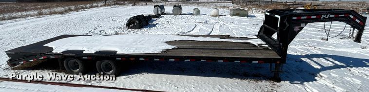 image for item DU6980 2019 PJ LD302 equipment trailer