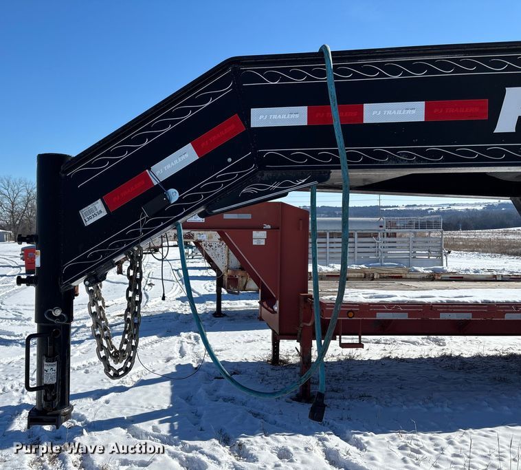 image for item DU6980 2019 PJ LD302 equipment trailer