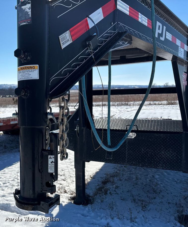 image for item DU6980 2019 PJ LD302 equipment trailer