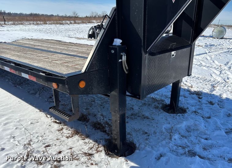 image for item DU6980 2019 PJ LD302 equipment trailer