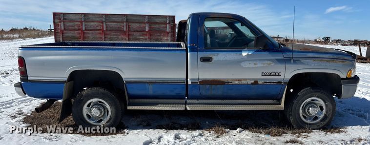 image for item DU6985 1995 Dodge Ram 2500 pickup truck