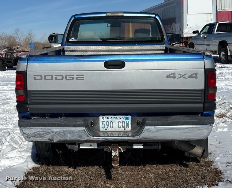 image for item DU6985 1995 Dodge Ram 2500 pickup truck