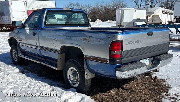 image for item DU6985 1995 Dodge Ram 2500 pickup truck