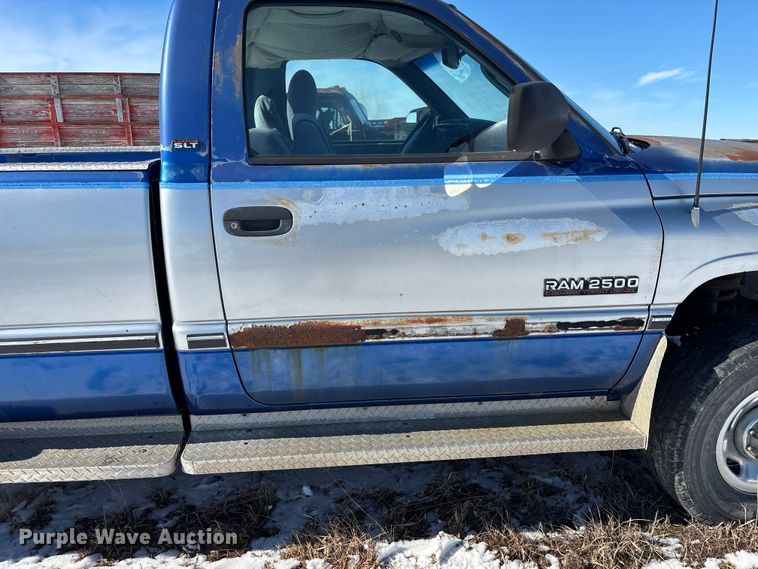 image for item DU6985 1995 Dodge Ram 2500 pickup truck