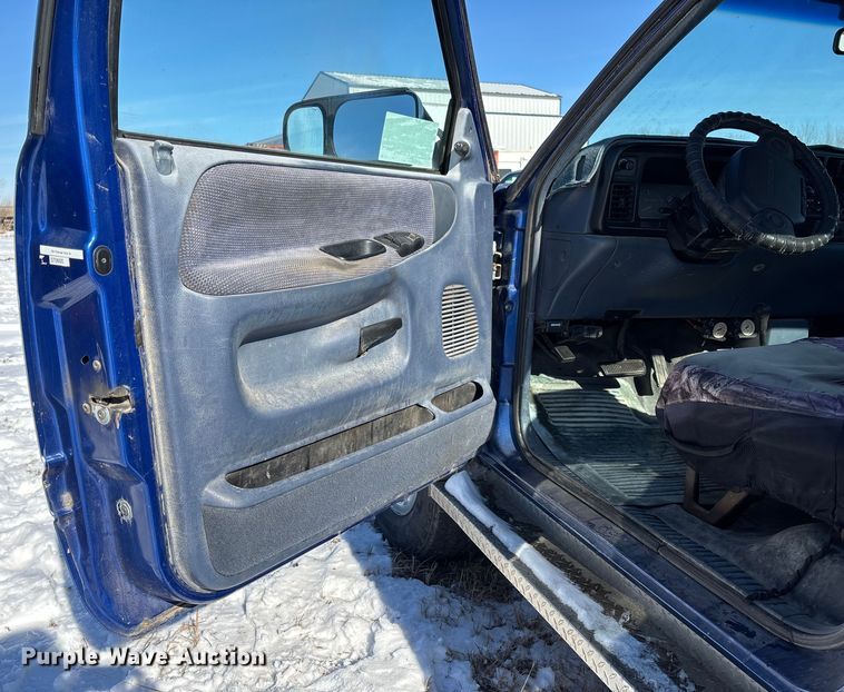 image for item DU6985 1995 Dodge Ram 2500 pickup truck