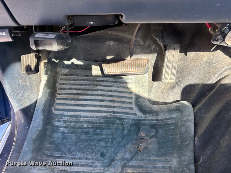 image for item DU6985 1995 Dodge Ram 2500 pickup truck