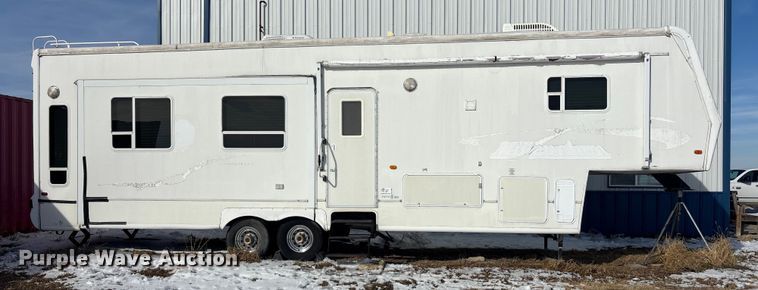 image for item DU6990 2003 Kit Millennium camper