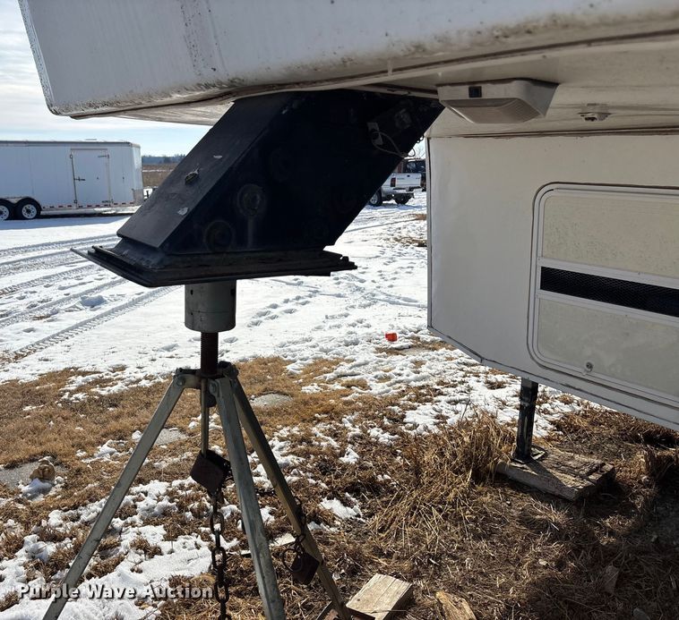 image for item DU6990 2003 Kit Millennium camper