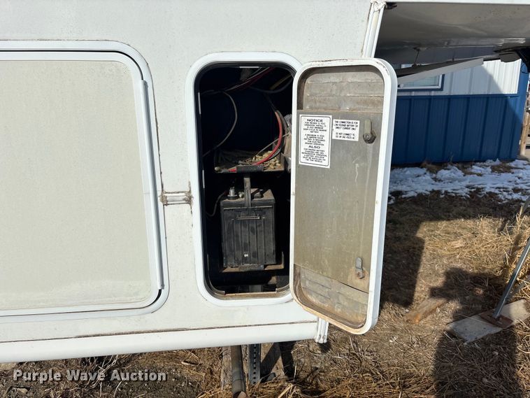 image for item DU6990 2003 Kit Millennium camper