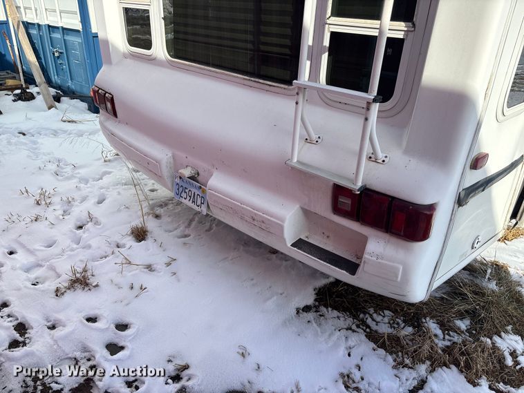 image for item DU6990 2003 Kit Millennium camper