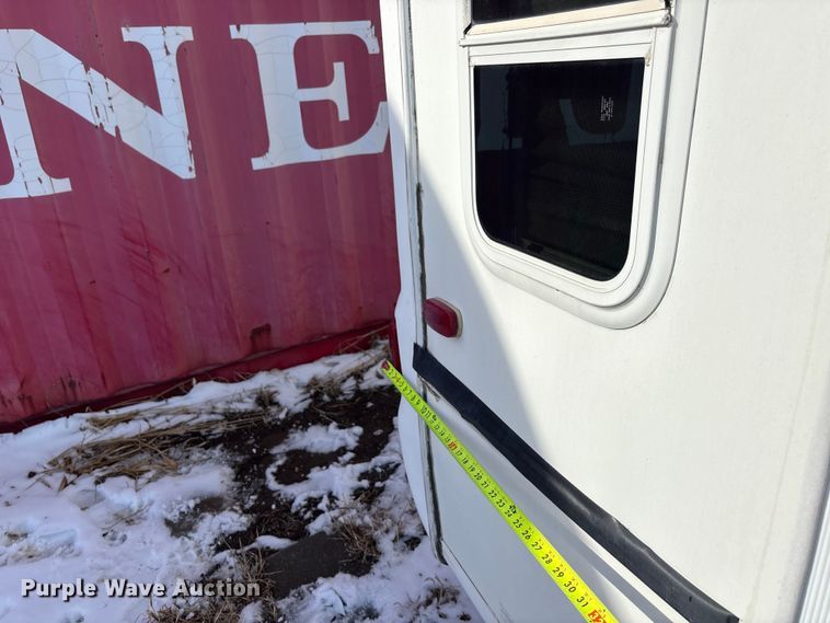 image for item DU6990 2003 Kit Millennium camper