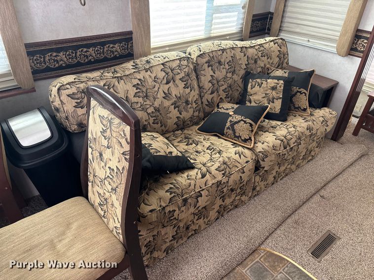 image for item DU6990 2003 Kit Millennium camper