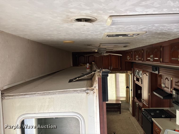 image for item DU6990 2003 Kit Millennium camper