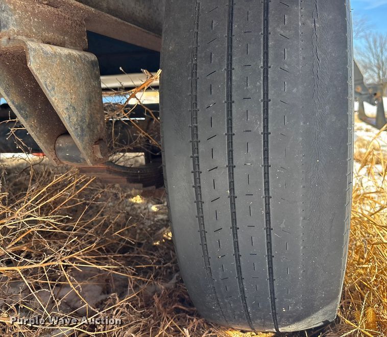 image for item DU6990 2003 Kit Millennium camper