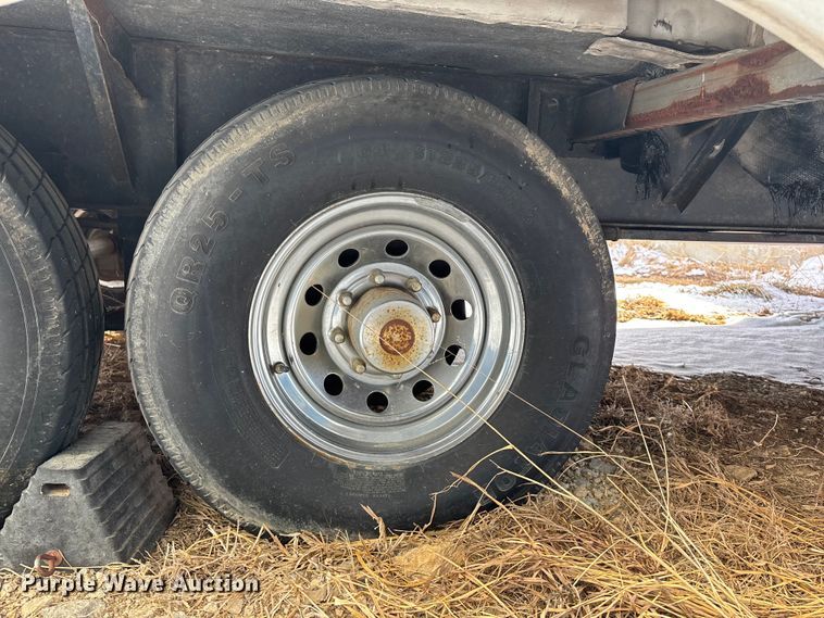 image for item DU6990 2003 Kit Millennium camper