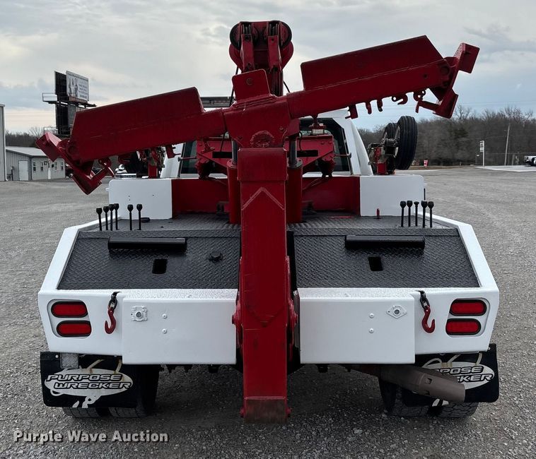 image for item DW7443 2012 Ford F550 XL Super Duty tow truck