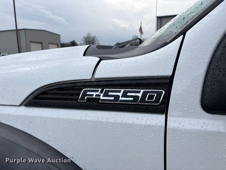 image for item DW7443 2012 Ford F550 XL Super Duty tow truck