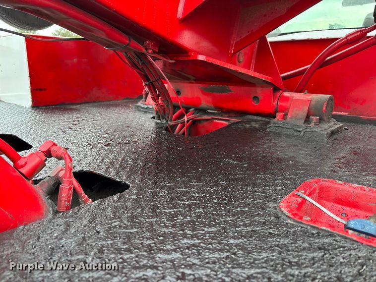 image for item DW7443 2012 Ford F550 XL Super Duty tow truck