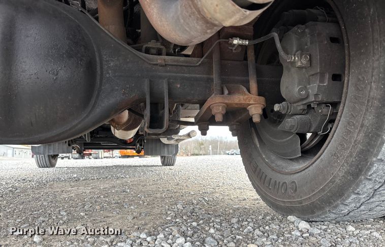 image for item DW7443 2012 Ford F550 XL Super Duty tow truck