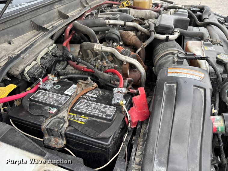 image for item DW7443 2012 Ford F550 XL Super Duty tow truck