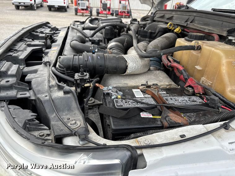 image for item DW7443 2012 Ford F550 XL Super Duty tow truck