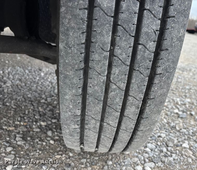 image for item DW7443 2012 Ford F550 XL Super Duty tow truck