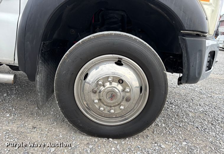 image for item DW7443 2012 Ford F550 XL Super Duty tow truck