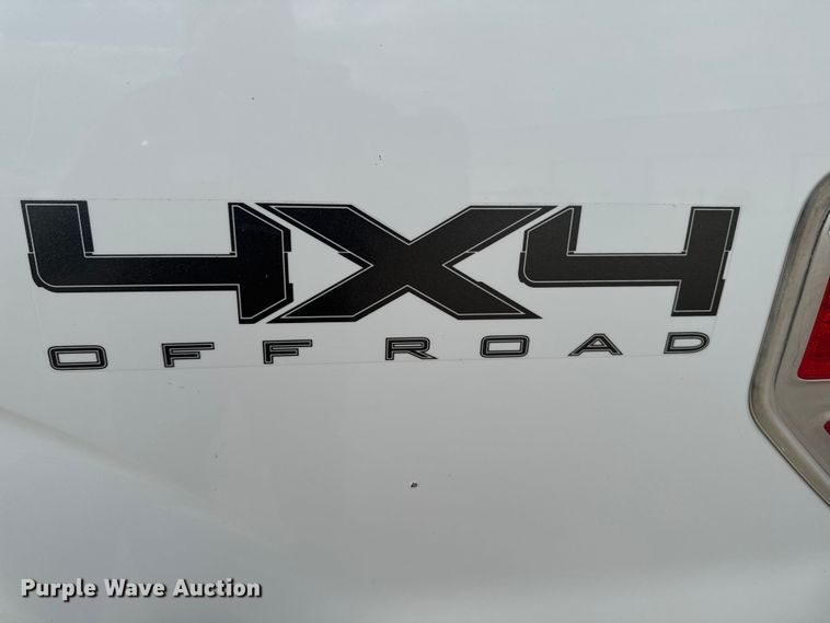 image for item EA2257 2013 Ford F150 Crew Cab pickup truck