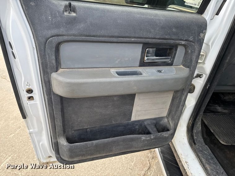 image for item EA2257 2013 Ford F150 Crew Cab pickup truck