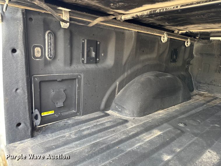 image for item EA2276 2021 Ford F150 Crew Cab pickup truck