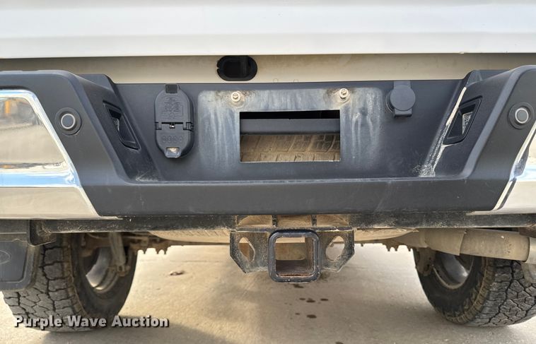 image for item EA2276 2021 Ford F150 Crew Cab pickup truck