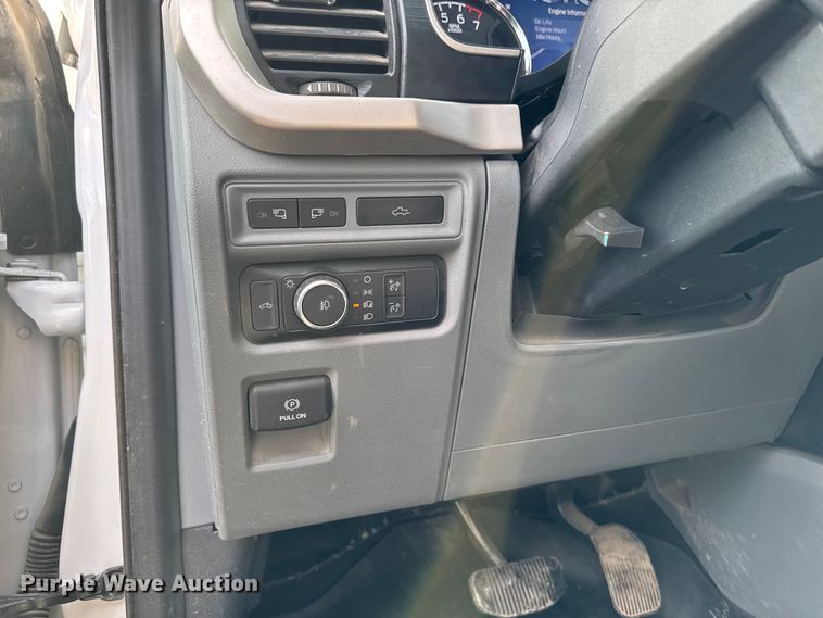 image for item EA2276 2021 Ford F150 Crew Cab pickup truck