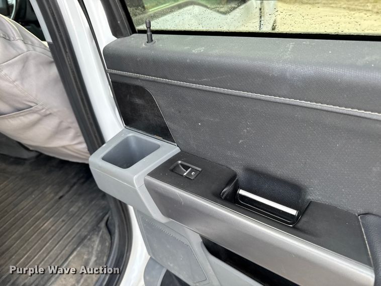 image for item EA2276 2021 Ford F150 Crew Cab pickup truck