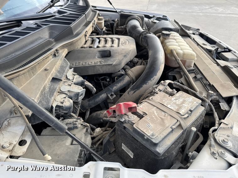 image for item EA2276 2021 Ford F150 Crew Cab pickup truck