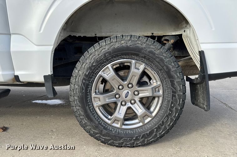 image for item EA2276 2021 Ford F150 Crew Cab pickup truck