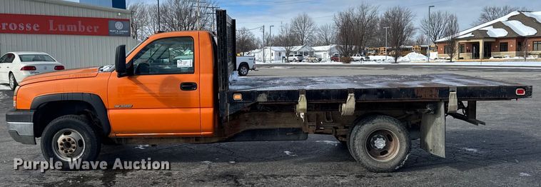 image for item EA2314 2007 Chevrolet Silverado 3500HD dump flatbed pickup truck