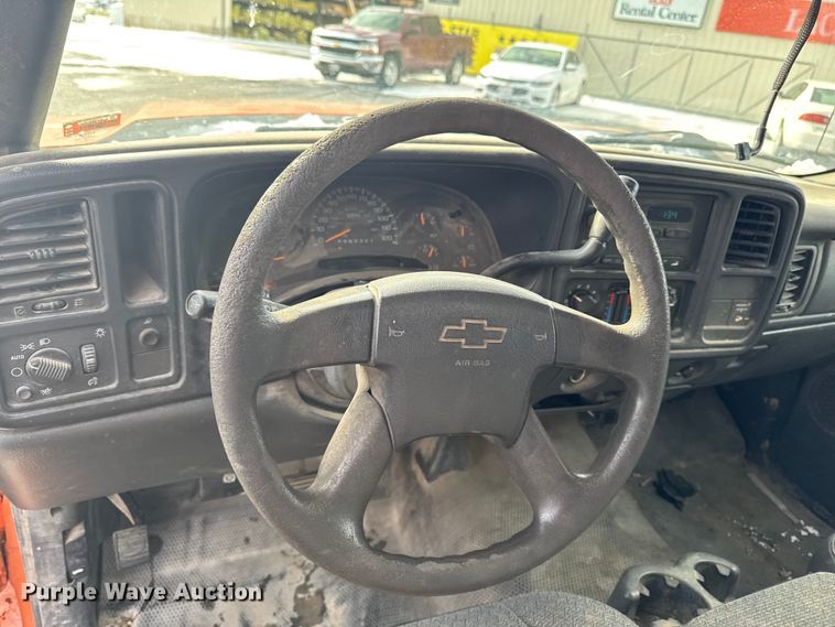 image for item EA2314 2007 Chevrolet Silverado 3500HD dump flatbed pickup truck