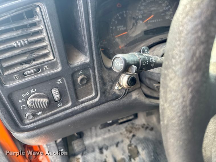 image for item EA2314 2007 Chevrolet Silverado 3500HD dump flatbed pickup truck