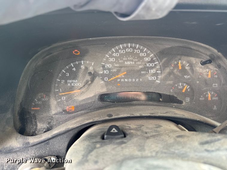 image for item EA2314 2007 Chevrolet Silverado 3500HD dump flatbed pickup truck