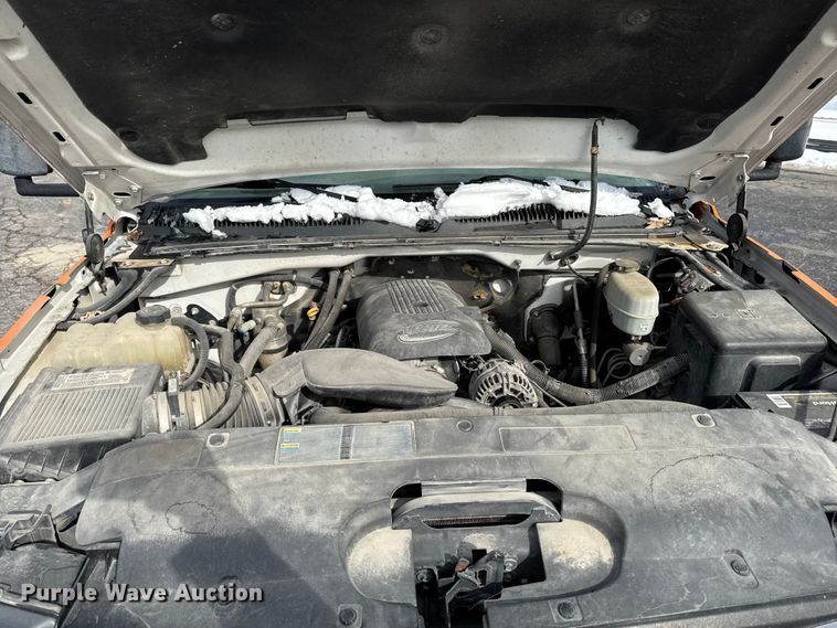 image for item EA2314 2007 Chevrolet Silverado 3500HD dump flatbed pickup truck