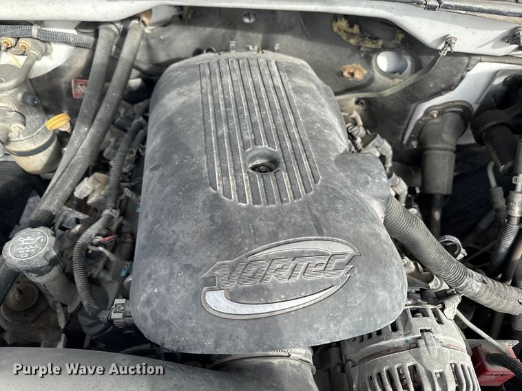 image for item EA2314 2007 Chevrolet Silverado 3500HD dump flatbed pickup truck