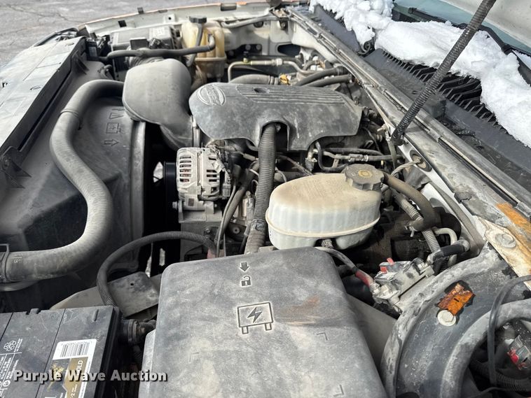 image for item EA2314 2007 Chevrolet Silverado 3500HD dump flatbed pickup truck