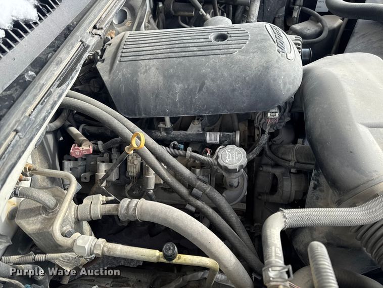 image for item EA2314 2007 Chevrolet Silverado 3500HD dump flatbed pickup truck