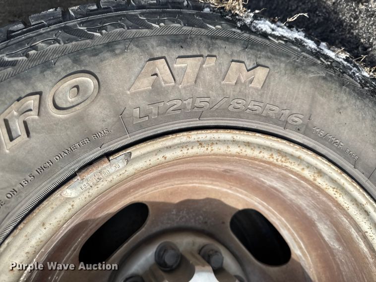 image for item EA2314 2007 Chevrolet Silverado 3500HD dump flatbed pickup truck