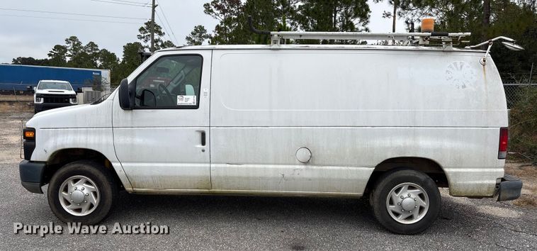 image for item EA7126 2009 Ford E150 van