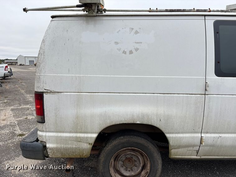 image for item EA7126 2009 Ford E150 van