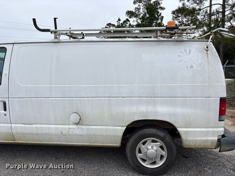 image for item EA7126 2009 Ford E150 van